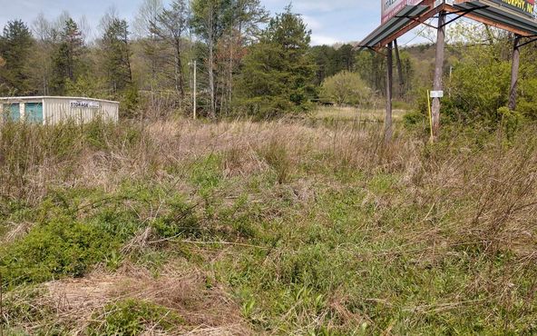 TRCT3 HWY 64W: TRCT3 HWY 64W, Hayesville, NC 28904